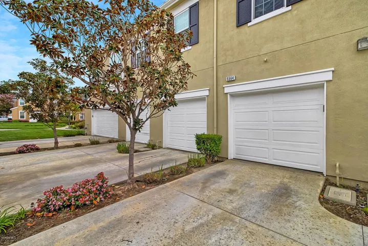 5564 Northwind Court-019-31-Garage-MLS_S