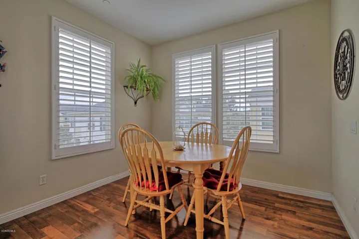 5564 Northwind Court-012-17-Dining Room-