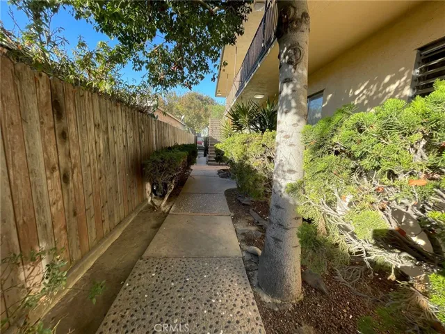 1834 Pine Avenue, Long Beach, California 90806
