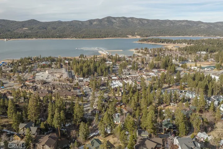725 Cameron, Big Bear Lake, California 92315