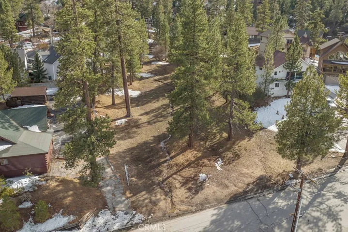 725 Cameron, Big Bear Lake, California 92315