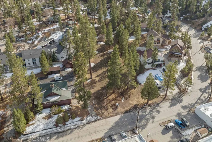 725 Cameron, Big Bear Lake, California 92315