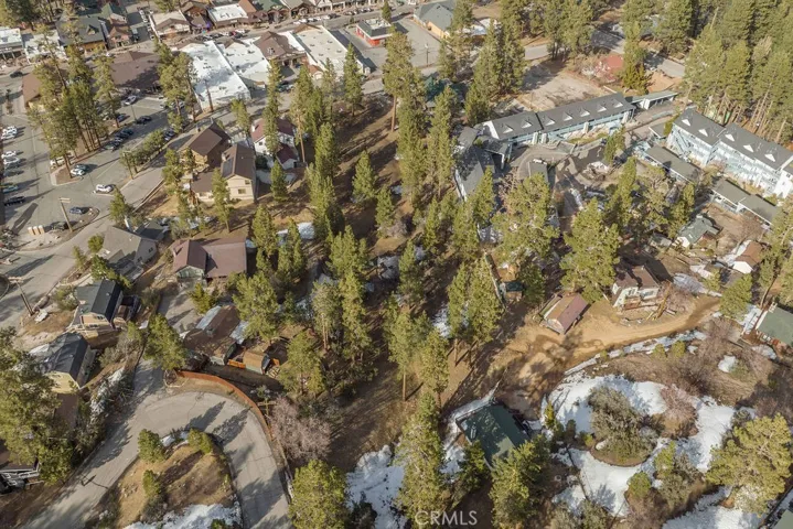 725 Cameron, Big Bear Lake, California 92315