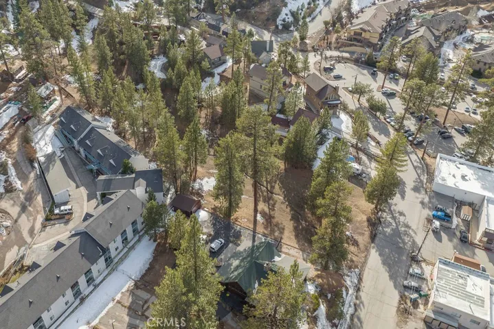 725 Cameron, Big Bear Lake, California 92315