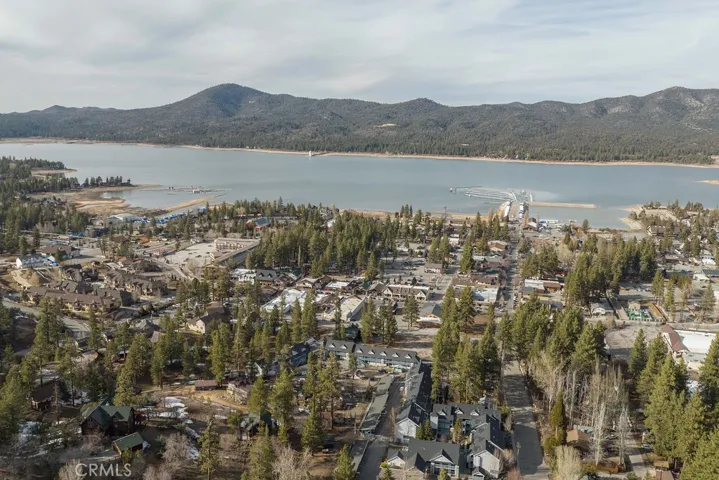 725 Cameron, Big Bear Lake, California 92315