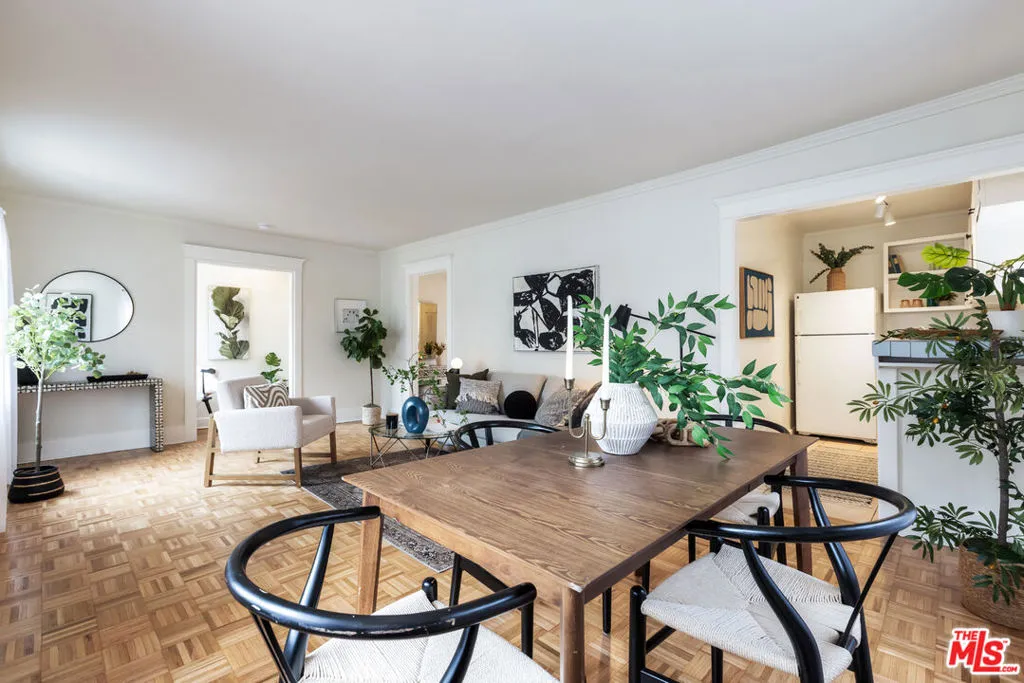6853 Higman Avenue, Los Angeles, California 90028 home-pic-12