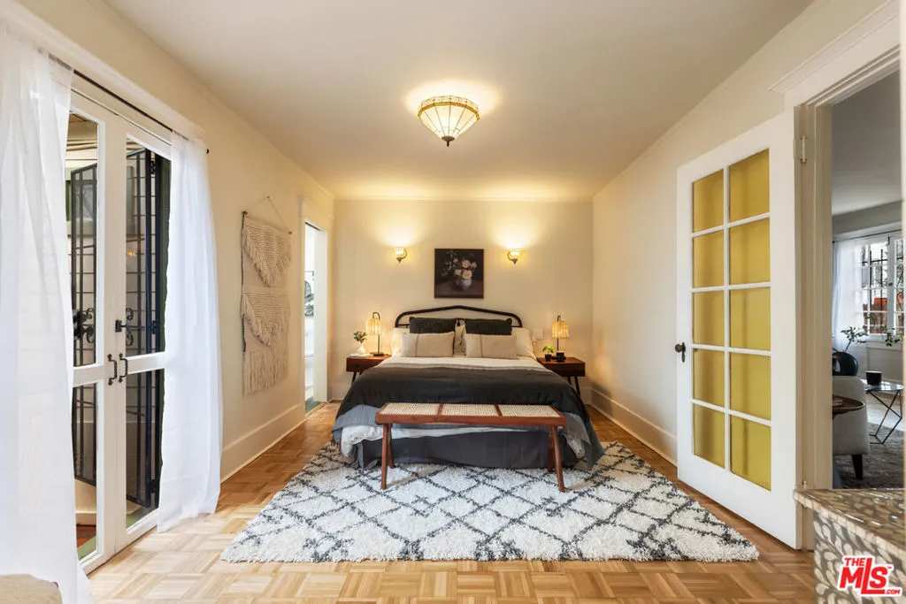 6853 Higman Avenue, Los Angeles, California 90028 home-pic-17