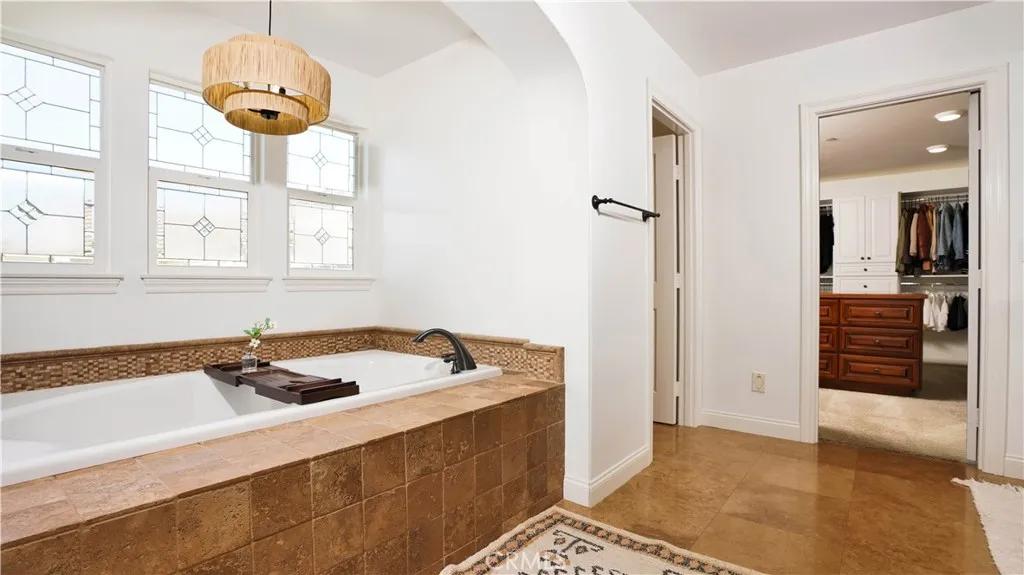 19 Basilica Place, Ladera Ranch, California 92694 home-pic-23