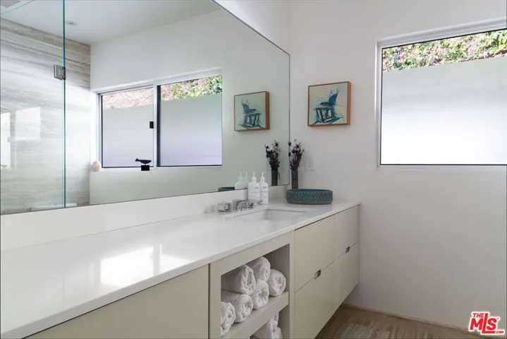 1892 Kimberly Lane, Los Angeles, California 90049