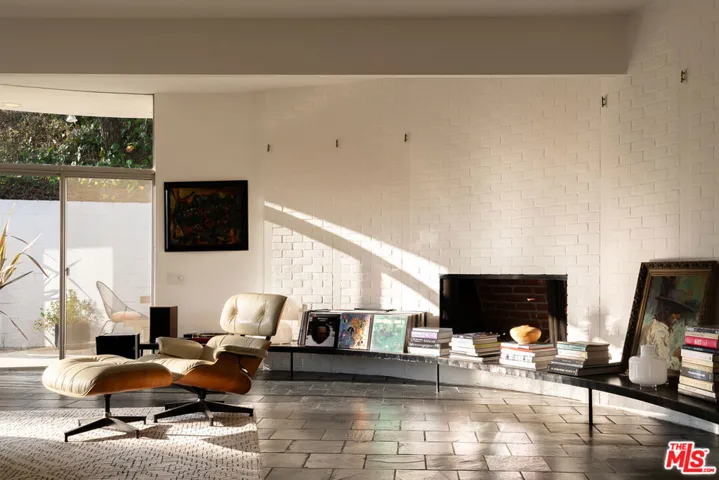 1892 Kimberly Lane, Los Angeles, California 90049