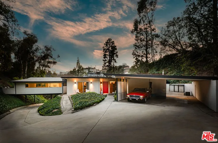 1892 Kimberly Lane, Los Angeles, California 90049
