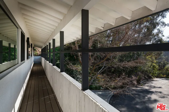 1892 Kimberly Lane, Los Angeles, California 90049