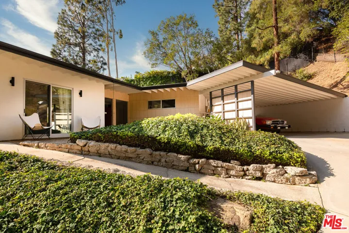 1892 Kimberly Lane, Los Angeles, California 90049