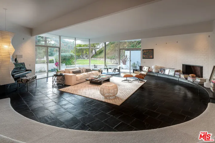 1892 Kimberly Lane, Los Angeles, California 90049