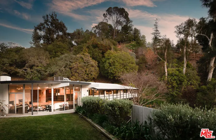 1892 Kimberly Lane, Los Angeles, California 90049
