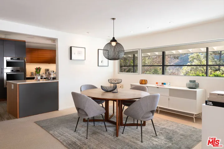 1892 Kimberly Lane, Los Angeles, California 90049