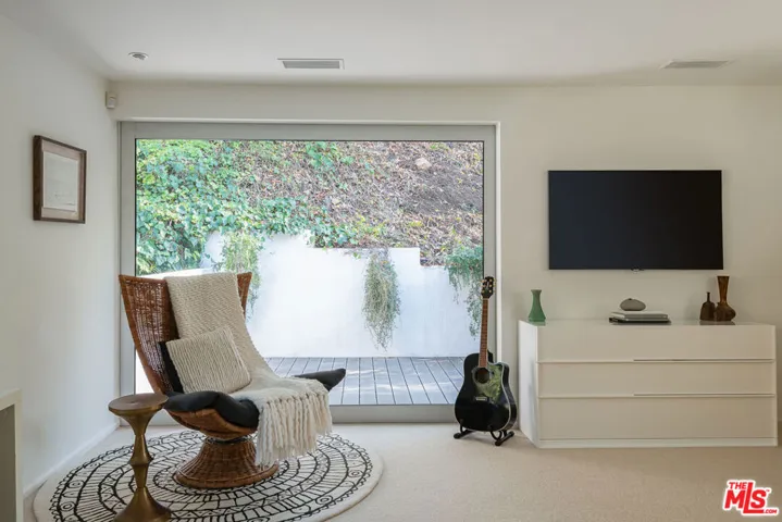 1892 Kimberly Lane, Los Angeles, California 90049