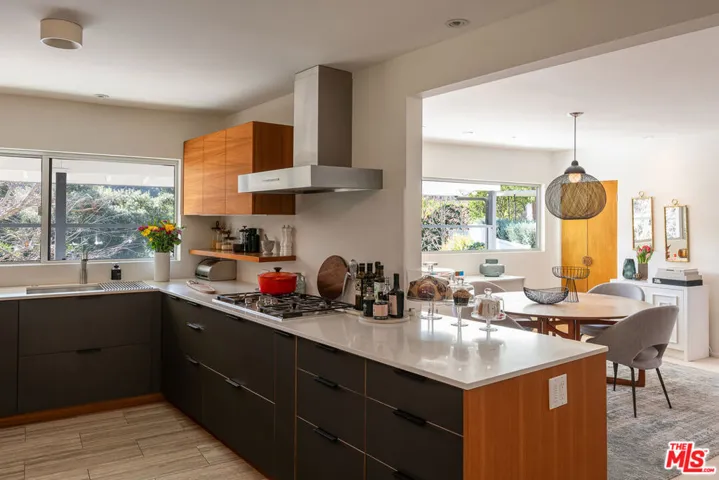 1892 Kimberly Lane, Los Angeles, California 90049