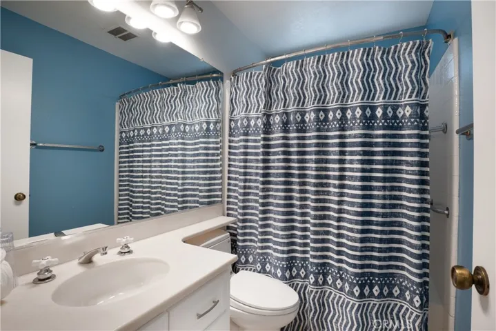 45 Amberleaf 119, Irvine, California 92614