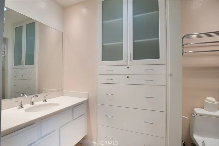 45 Amberleaf 119, Irvine, California 92614