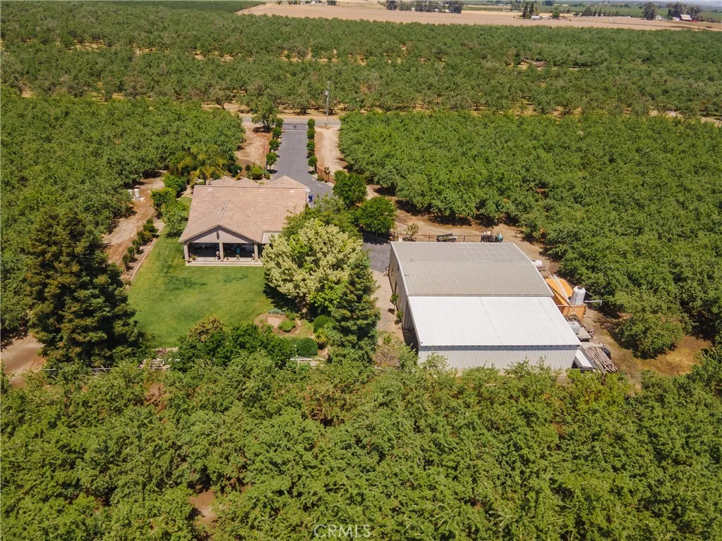 6839 Mercedes Avenue, Winton, California 95388 home-pic-67