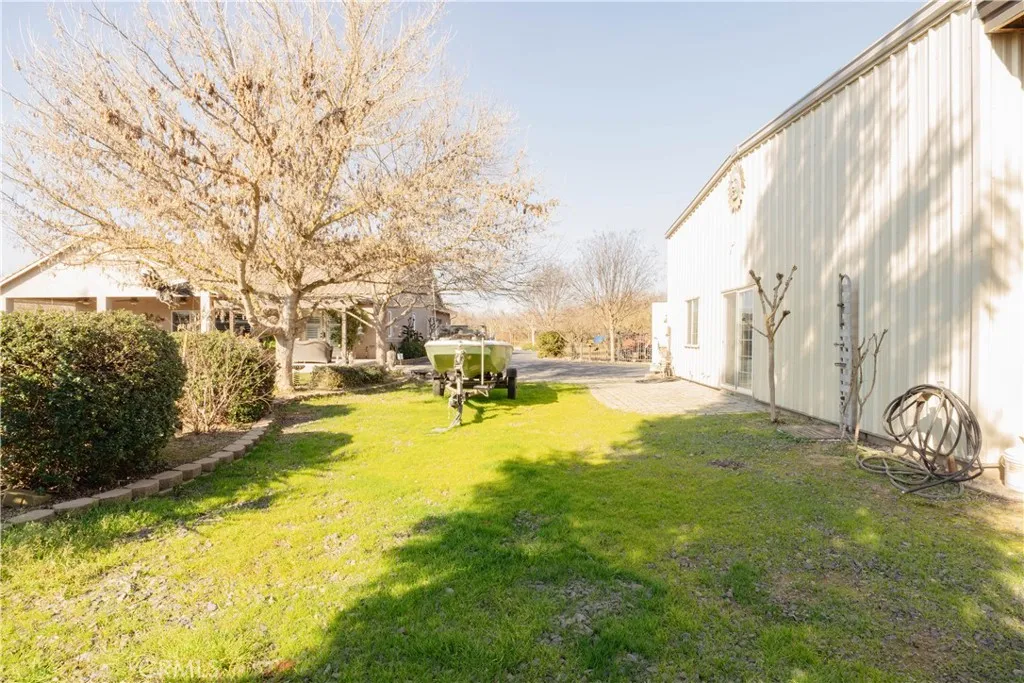 6839 Mercedes Avenue, Winton, California 95388 home-pic-65