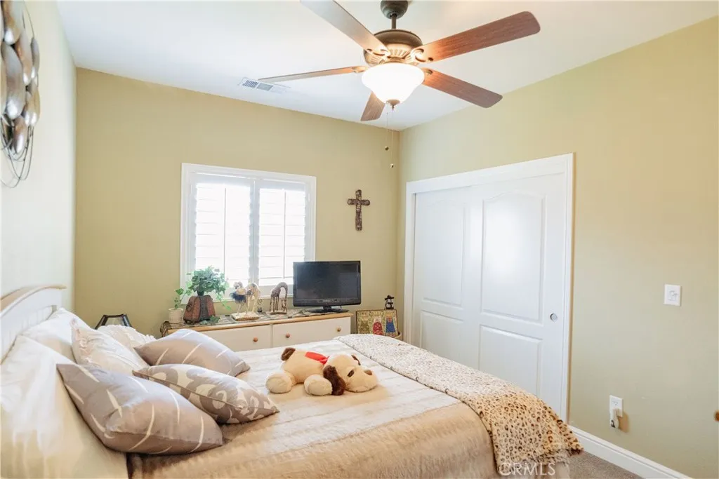 6839 Mercedes Avenue, Winton, California 95388 home-pic-18