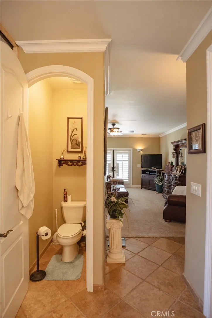 6839 Mercedes Avenue, Winton, California 95388 home-pic-36