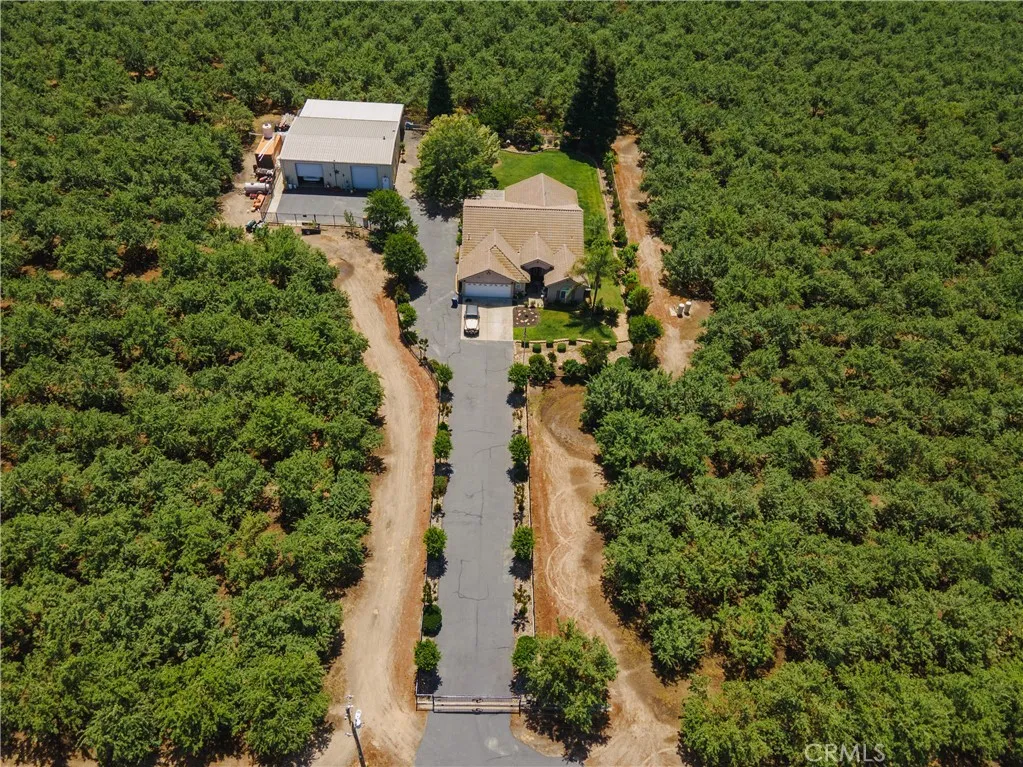 6839 Mercedes Avenue, Winton, California 95388 home-pic-73