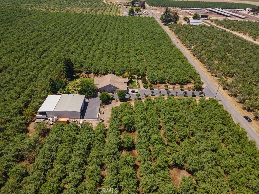 6839 Mercedes Avenue, Winton, California 95388 home-pic-70