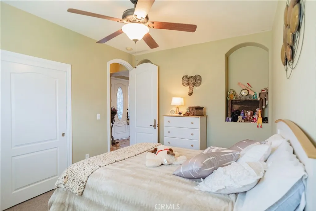 6839 Mercedes Avenue, Winton, California 95388 home-pic-17