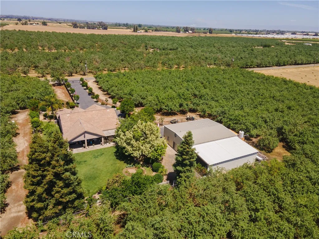 6839 Mercedes Avenue, Winton, California 95388 home-pic-66