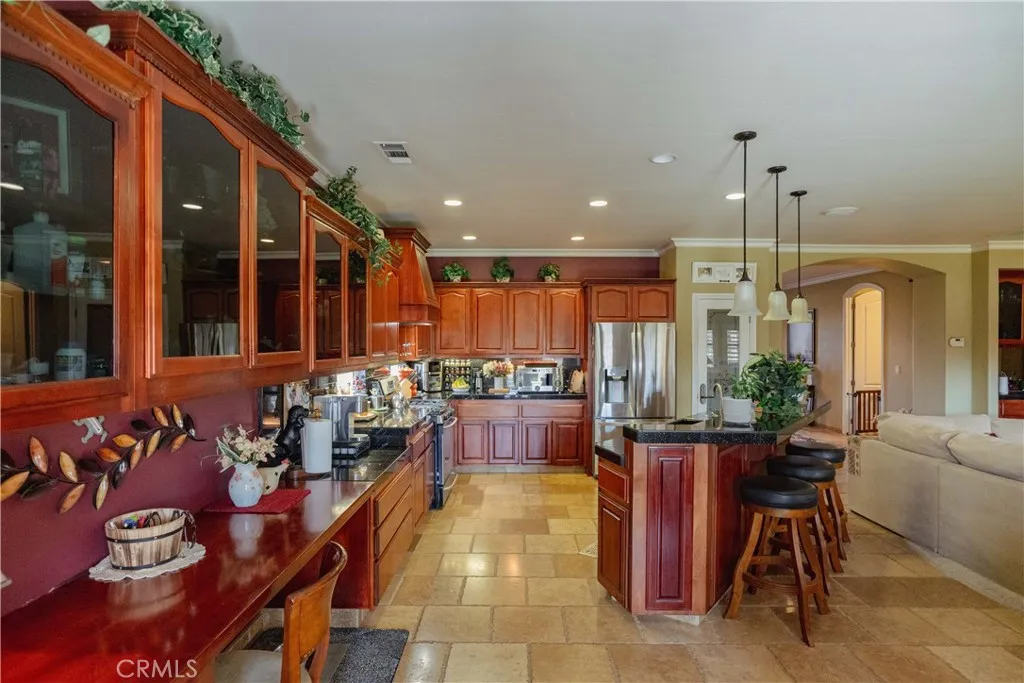 6839 Mercedes Avenue, Winton, California 95388 home-pic-13