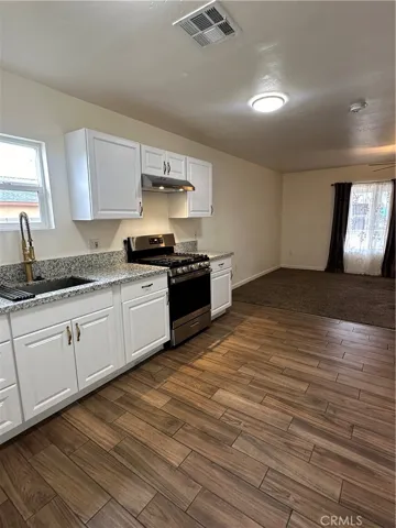 604 Sparling Avenue, Bakersfield, California 93307