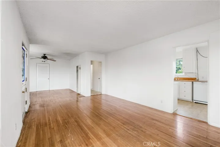 402 Aster Street, Laguna Beach, California 92651