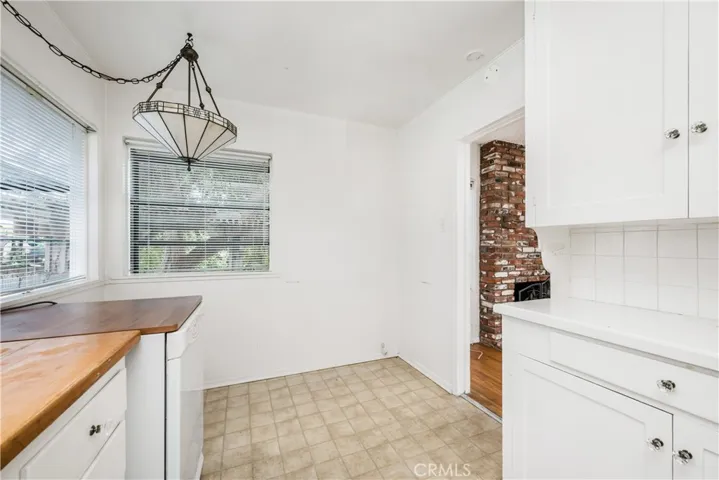 402 Aster Street, Laguna Beach, California 92651