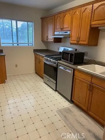 6008 Comstock Avenue E, Whittier, California 90601