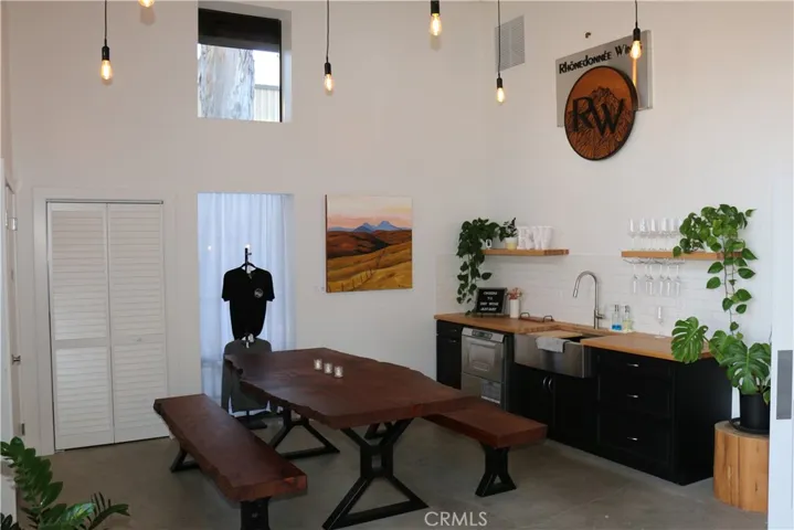 3055 Duncan Lane E, San Luis Obispo, California 93401
