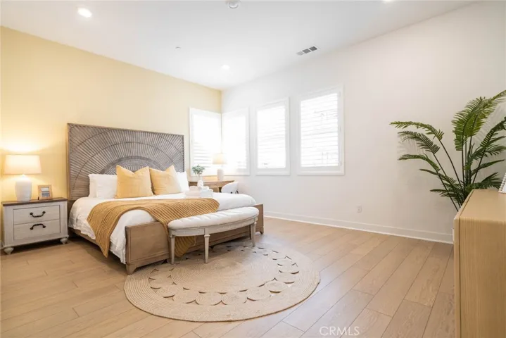 352 Merit, Irvine, California 92618