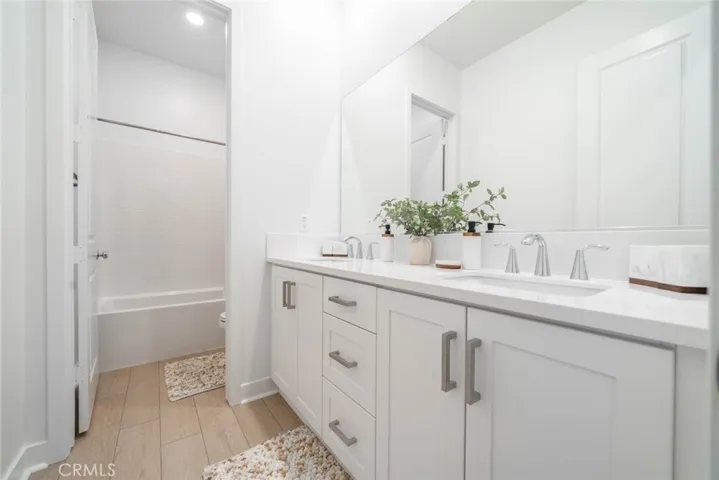 352 Merit, Irvine, California 92618