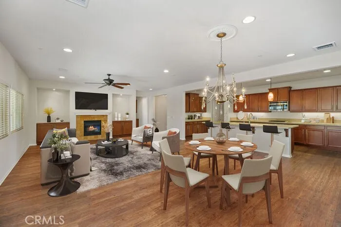 This expansive great room will will be appreciated for gatherings of all sizes.
Virtually staged