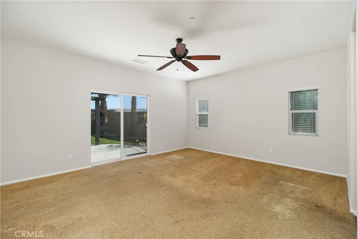 nonstaged primary bedroom