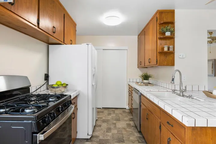 38053 Temple Way, Fremont, California 94536