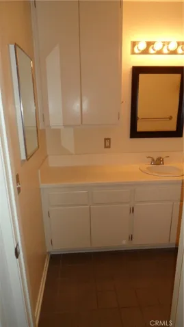 12621 Moordale Circle L, Stanton, California 90680