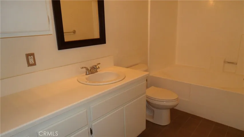 12621 Moordale Circle L, Stanton, California 90680