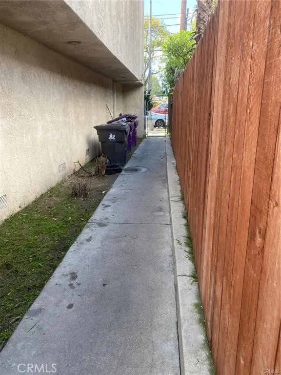 6140 Orange Avenue, Long Beach, California 90805 home-pic-7