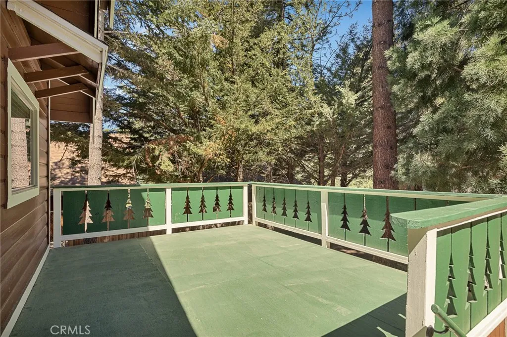 33855 Meadow Lane, Green Valley Lake, California 92341 home-pic-10