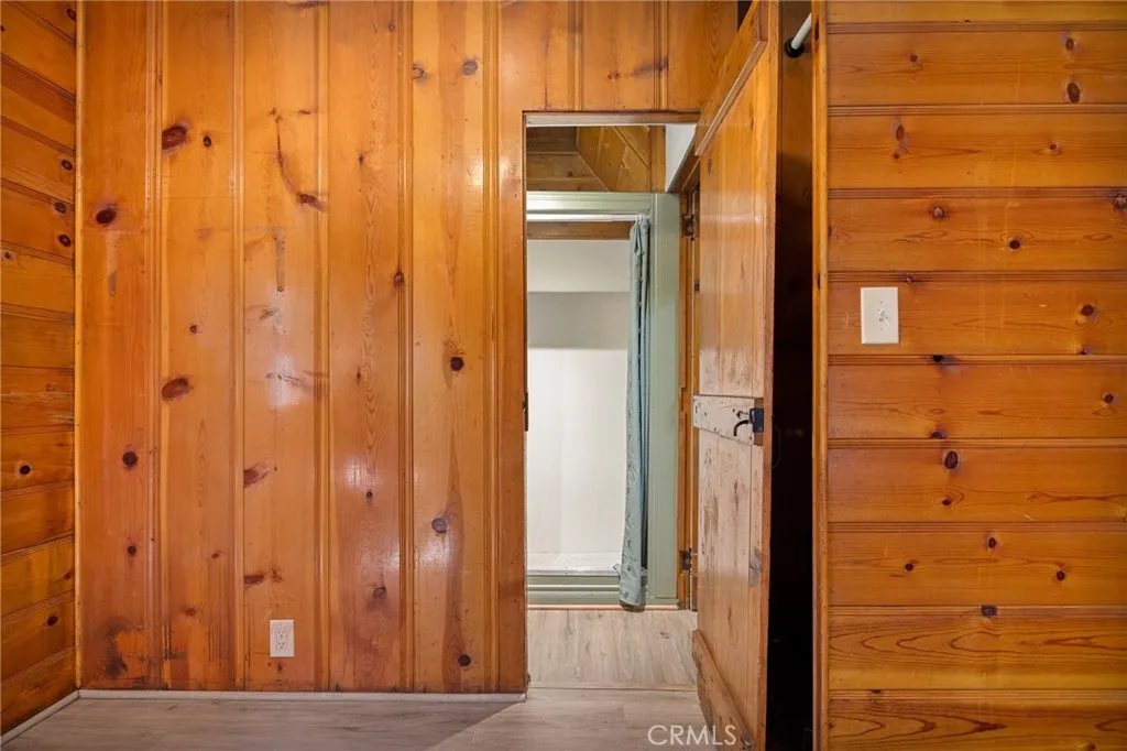 33855 Meadow Lane, Green Valley Lake, California 92341 home-pic-15