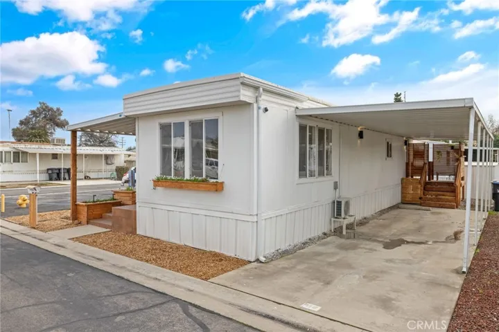 225 Akers Street 215, Visalia, California 93291