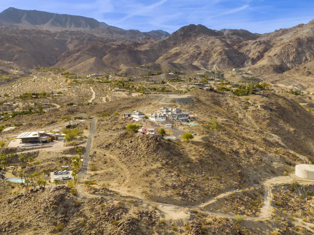 48700 Paisano Rd, Palm Desert, California 92260 home-pic-11